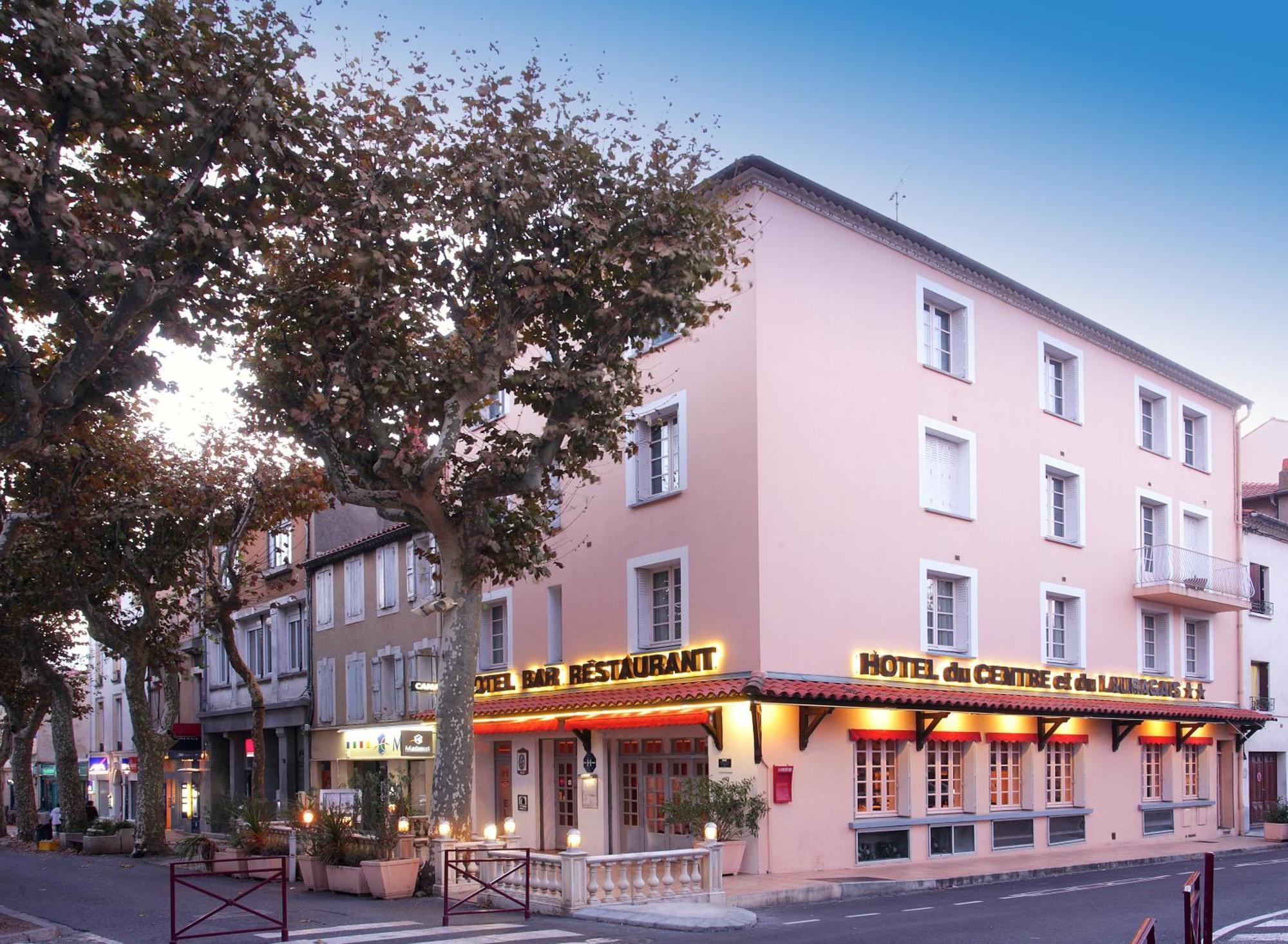 Hotel Restaurant Du Centre Et Du Lauragais Castelnaudary Esterno foto