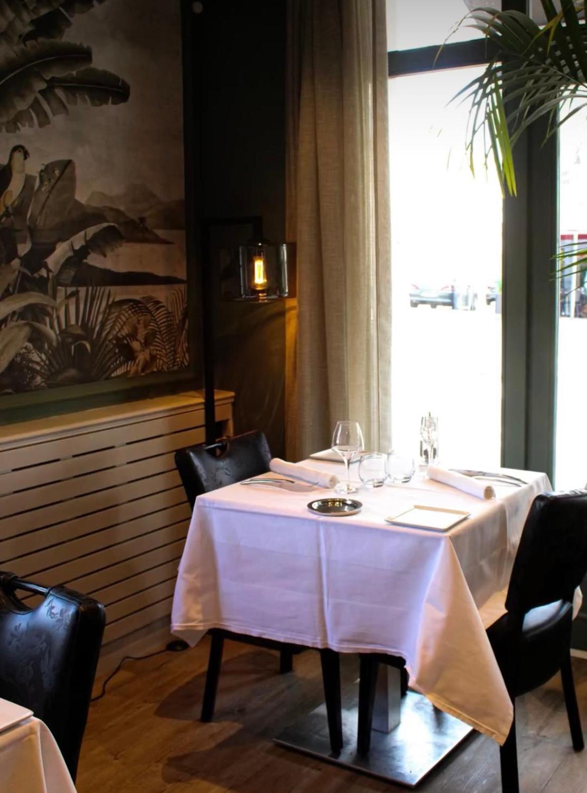 Hotel Restaurant Du Centre Et Du Lauragais Castelnaudary Esterno foto